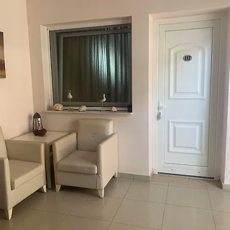 Apartment Rodolithos *