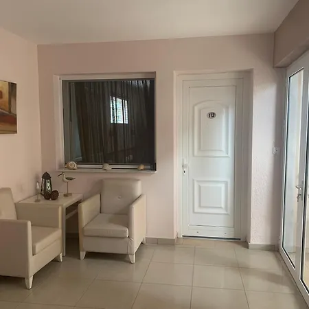 Apartamento Rodolithos