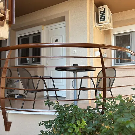 Apartamento Rodolithos