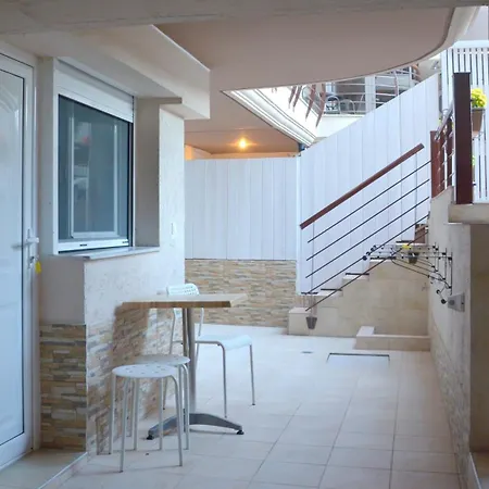 Rodolithos Διαμέρισμα Σταυρός